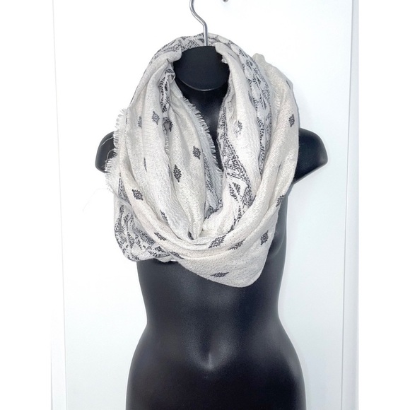 Accessories - Fashion scarf